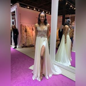 Ivory Sherri Hill Couture